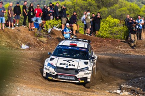 Akropolis-Rallye Griechenland: Škoda Fahrer Andreas Mikkelsen siegt dank starker Aufholjagd in der WRC2