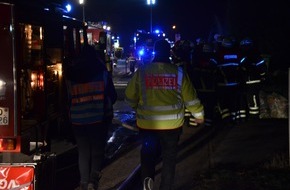 Polizeiinspektion Stade: POL-STD: Einfamilienhaus im Alten Land ausgebrannt - 53-jähriger Bewohner verletzt