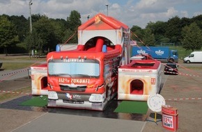 Landesfeuerwehrverband Schleswig-Holstein: FW-LFVSH: "Feuertaufe" lockt kleine und große Feuerwehrfans auf der NORLA