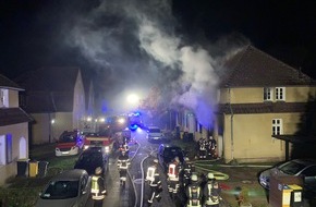 Feuerwehr Dortmund: FW-DO: 15.11.2021 - FEUER IN DERNE Wohnungsbrand in einer Doppelhaushälfte
