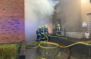 Feuerwehr Oberhausen: FW-OB: Garagenbrand mit Verpuffungen