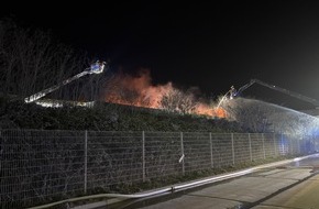 Feuerwehren im Kreis Soest: FW Kreis Soest: Folgemeldung - Brand im Industriebetrieb