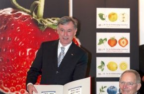 BAGFW e.V.: Premiere bei den Wohlfahrtsmarken 2010: Erstmals überraschen die Marken mit Obstmotiven nicht nur mit ihrem schönen Thema - sie duften auch intensiv (mit Bild)