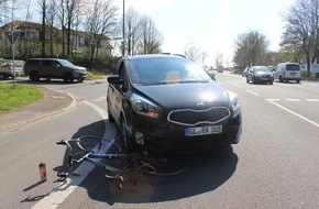 Polizei Rheinisch-Bergischer Kreis: POL-RBK: Kürten - Tief stehende Sonne - Radfahrer schwer verletzt