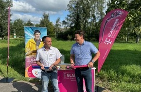 Deutsche Telekom AG: „Netzhochzeit“ auf Rügen: Kabel + Sat und Telekom verbinden erstmals ihre Glasfasernetze