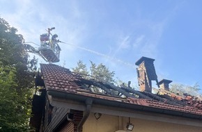 Freiwillige Feuerwehr Bad Oeynhausen: FW Bad Oeynhausen: Nach Dachstuhlbrand am 24.06.2026 - erneutes Feuer in Brandruine