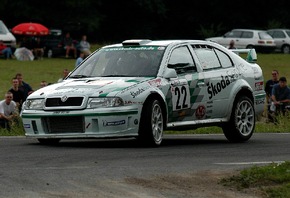 SKODA AUTO Deutschland feiert Comeback in der Deutschen Rallye-Meisterschaft (FOTO)