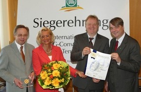 bofrost*: Erneut höchste Auszeichnung für Qualität: bofrost siegt bei der DLG-Convenience und gewinnt "Lebensmittel-Oscar" / Jedes zweite eingereichte Produkt erhält Goldenen Preis