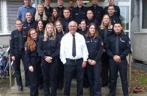 Polizei Wolfsburg: POL-WOB: Polizeichef Olaf Gösmann begrüßt 27 neue Beamtinnen und Beamte