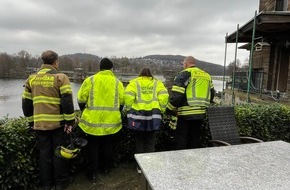 Feuerwehr Herdecke: FW-EN: Vier Einsätze - Gewässerverunreinigung, Tierrettung und hilflose Person hinter der Tür.