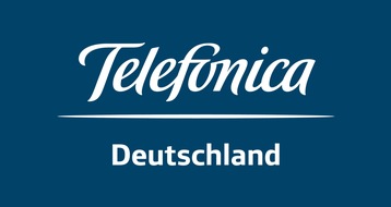 Telefonica Deutschland Holding AG: Telefónica Deutschland erhält Design-Auszeichnung: Red Dot Award: Communication Design für den Geschäftsbericht 2016