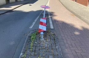 Polizei Coesfeld: POL-COE: Coesfeld, Hohe Lucht/ Lkw fährt Mast um