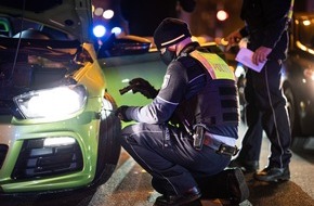 Polizei Dortmund: POL-DO: Strategische Fahndung gegen Raser, Poser und illegales Tuning - Bilanz vom Wochenende