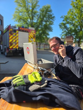 FW-WRN: Besuch der Feuerwehr an der Wiehagengrundschule: Brandschutz zum Anfassen