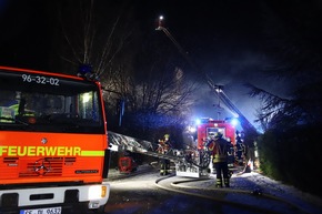 FW-SE: Feuer zerstört Einfamilienhaus