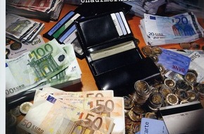 Polizei Düren: POL-DN: 031125 -1- Taschendiebe sagen Danke!