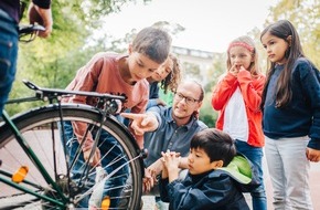 Stiftung Kinder forschen: Wissen bringt Sicherheit: Fünf Forschungsideen, die Kindern helfen, den Straßenverkehr besser zu verstehen