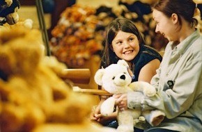 Bear Factory: Erste Bear Factory in Zürich - erleben Sie live die "Geburt" Ihres Teddybären