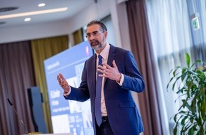 Westfalen AG & Co. KG: "Das Vertrauen des Mittelstands in eine klimafreundliche Politik ist gesunken" / Westfalen-CEO Thomas Perkmann beim E-World-F&uuml;hrungstreffen Energie zur Klima- und Energiewende im deutschen Mittelstand