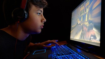 Sucht Schweiz / Addiction Suisse / Dipendenze Svizzera: Nationale Studie zu Online-Aktivitäten von Jugendlichen: rund drei Prozent mit problematischem Gaming
