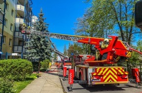 Feuerwehr Dresden: FW Dresden: Brand in einem Wohngebäude