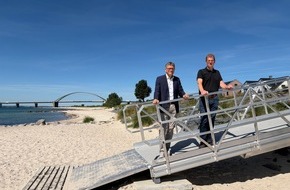 Tourismus-Service Fehmarn: Neue Strandzug&auml;nge in Fehmarnsund erleichtern den Weg ans Wasser