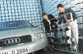 Audi AG: Wer nichts hören will, muss testen - Knister-Knaster-Team bei Audi
spürt Geräusche auf