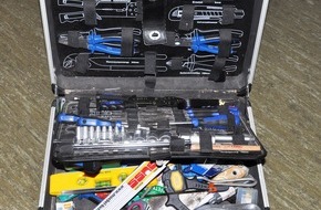 Polizeiinspektion Oldenburg-Stadt / Ammerland: POL-OL: +++ Suche nach Eigentümer eines Werkzeugkoffers +++