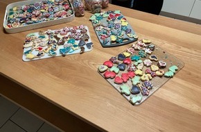 Netto Marken-Discount Stiftung & Co. KG: Weihnachtliche Tradition mit Herz: Netto-Azubis backen und basteln mit Kids