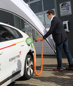 Kumho macht Elektromobilität erlebbar