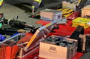 Feuerwehr Oberhausen: FW-OB: Verkehrsunfall im Auffahrtsbereich B223