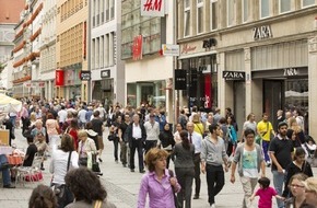 Jones Lang LaSalle SE (JLL): Jones Lang LaSalle prognostiziert moderaten Anstieg der Ladenmieten im ersten Halbjahr 2013 / Einzelhandelsexperten untersuchen bundesweit 185 Städte (BILD)