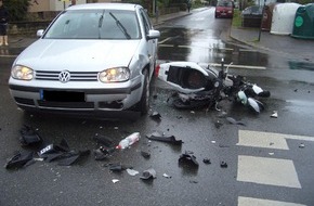 Polizeiinspektion Hildesheim: POL-HI: 16-jähriger Mofa-Fahrer bei Verkehrsunfall verletzt