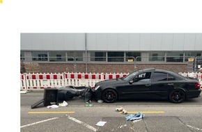 Polizei M&ouml;nchengladbach: POL-MG: Frontalzusammenprall zwischen Kleinkraftrad und PKW