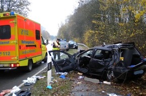 Polizeiinspektion Hameln-Pyrmont/Holzminden: POL-HOL: Bundesstraße 83 - Gemarkung Heinsen: 22jähriger bei Verkehrsunfall getötet - Von der Fahrbahn abgekommen und gegen zwei Bäume geprallt -