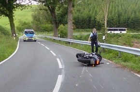 Kreispolizeibehörde Oberbergischer Kreis: POL-GM: 080720-526: Motorradfahrer bei Sturz schwer verletzt