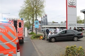 Polizei Rheinisch-Bergischer Kreis: POL-RBK: Bergisch Gladbach - Pkw-Fahrer übersieht Radfahrer