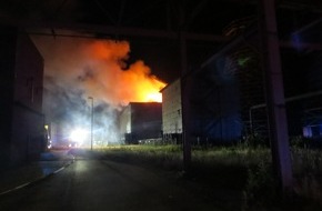 Feuerwehr Essen: FW-E: Feuer am Rande der "Extraschicht" in ehemaligem Industrieobjekt auf dem Gelände der Kokerei Zollverein, keine Verletzten