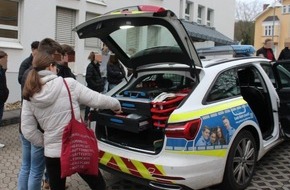 Polizeidirektion Koblenz: POL-PDKO: Berufsinfotag bei der Polizei Boppard- ein voller Erfolg!
