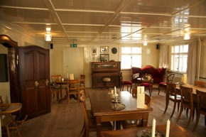 Prix jubilaire ICOMOS pour un établissement familial très particulier: Waldhaus Sils / Prix spéciaux pour l&apos;hôtel Waldrand-Pochtenalp à Kiental et le restaurant Rössli à Balgach