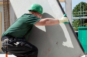 BG BAU Berufsgenossenschaft der Bauwirtschaft: Mit Rat und Tat gegen den Rückenschmerz (BILD)