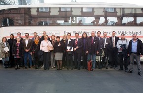 RKW Hessen GmbH: "Diversity@Work": RKW-Bustour gibt Impulse für kulturelle Vielfalt in Unternehmen