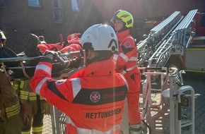 Kreisfeuerwehr Oldenburg: FW-OLL: Ausbildungstag der Johanniter-Auszubildenden bei der Feuerwehr Großenkneten