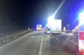 Autobahnpolizeiinspektion: API-TH: Vollsperrung nach schwerem Lkw-Unfall
