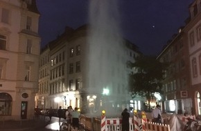 Polizeipräsidium Mainz: POL-PPMZ: Mainz - Geysir in der Mainzer Innenstadt