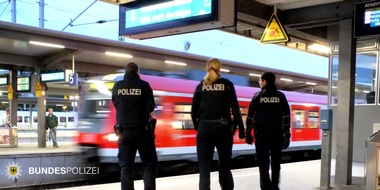 Bundespolizeidirektion München: Bundespolizeidirektion München: Betrunkener pöbelt in S-Bahn / Widerstand bei Festnahme