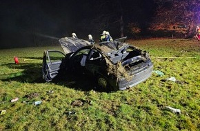 Freiwillige Feuerwehr Breckerfeld: FW-EN: Alleinunfall durch PKW auf L 701