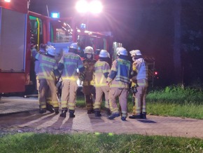 FW-SE: Gasaustritt aus Wohnhaus mit mehreren verletzten Kindern