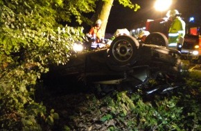 Polizeiinspektion Hameln-Pyrmont/Holzminden: POL-HM: Verkehrsunfall mit einer schwer verletzten Person