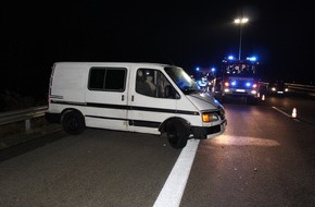 Polizeidirektion Kaiserslautern: POL-PDKL: Auffahrunfall, 3 Personen leicht verletzt